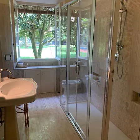 Pratoverde Con Piscina Villa
