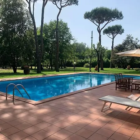 Pratoverde Con Piscina